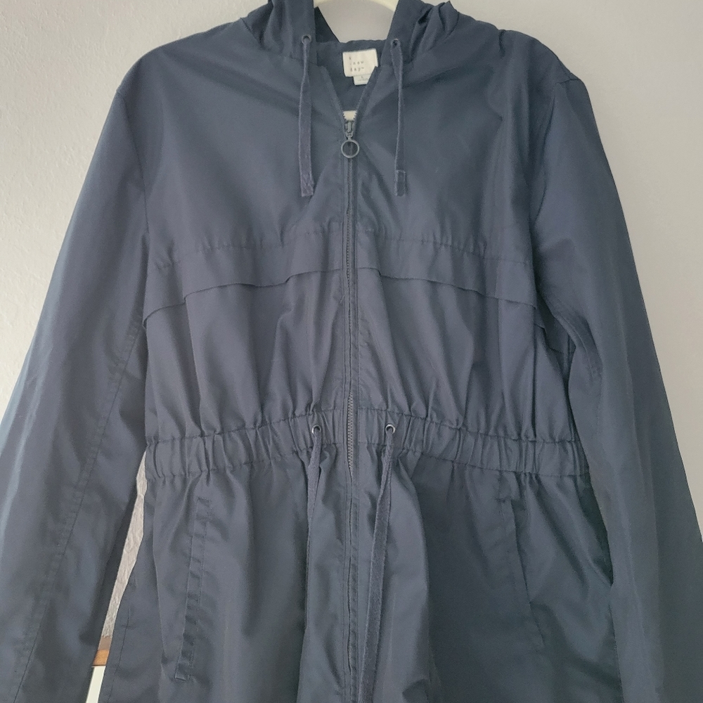 Women's light rain jacket
